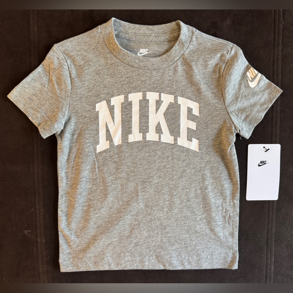 NWT Nike Logo Tee